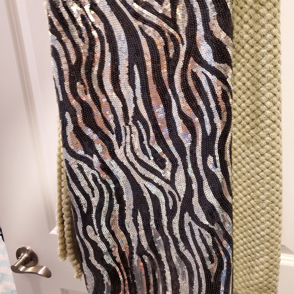 Sparkle Sparkle Dress. Cute little crossbody purse.